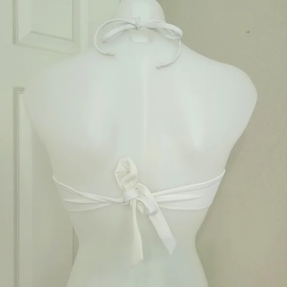 BECCA High Neck Crochet Floral Lace Bikini Top L EUC White Halter - Picture 5 of 10